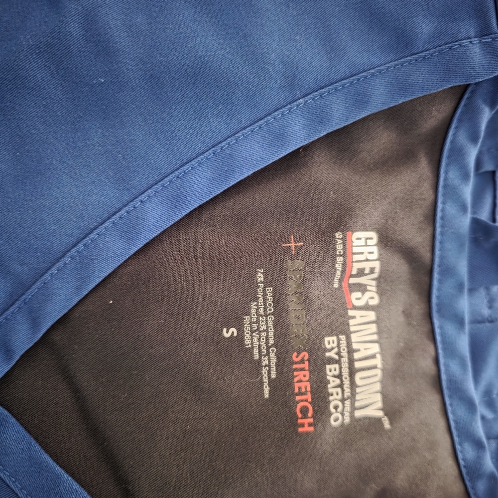 Blue Grey's Anatomy scrub set, size small